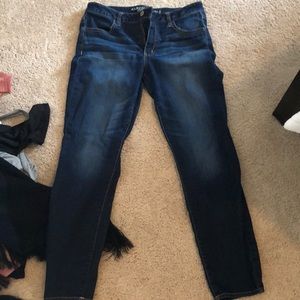 AE barely worn jeans.